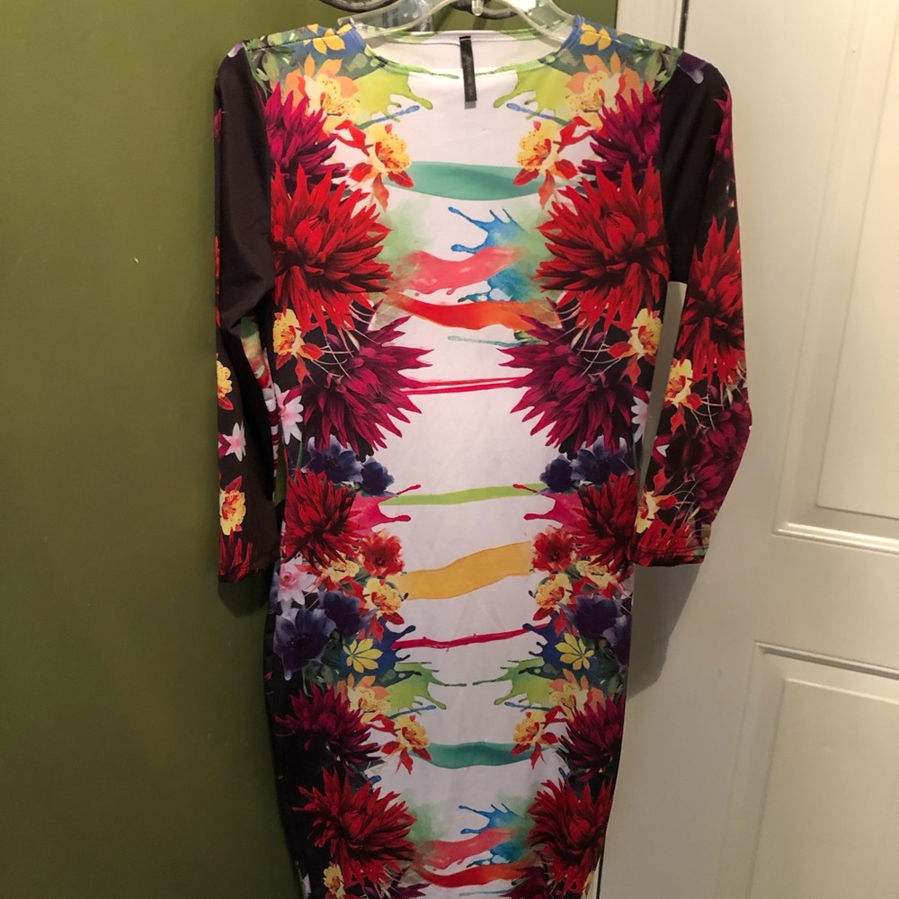 Bodycon tropical dress